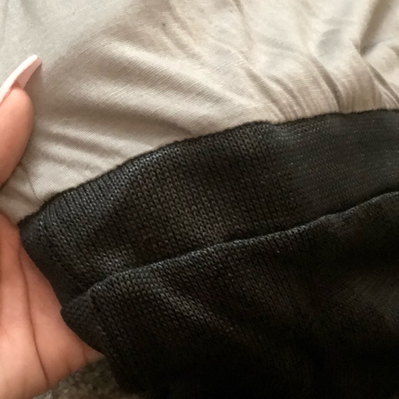 Backless BeBe dress - Picture 3 of 4